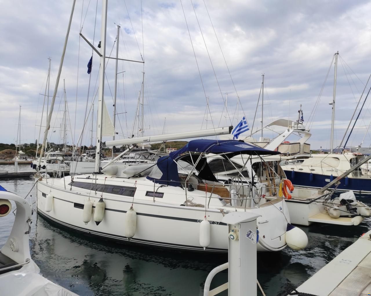 Bavaria Cruiser 37
