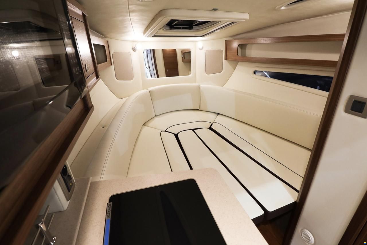 Sea Ray Sundancer 265