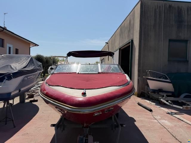 Glastron GX 235 BR