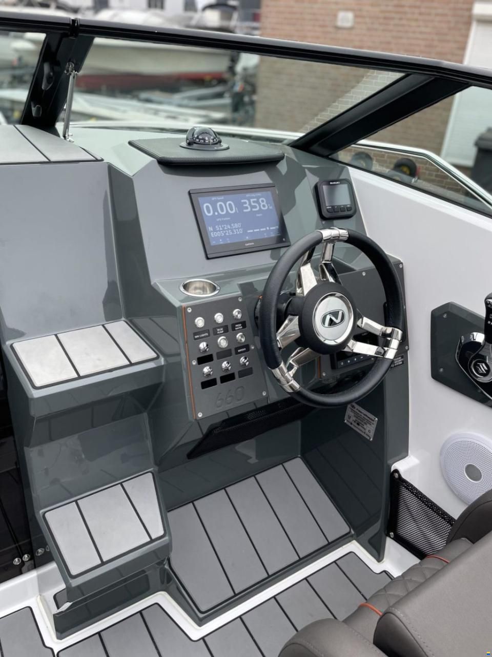 Nordkapp Noblesse 660