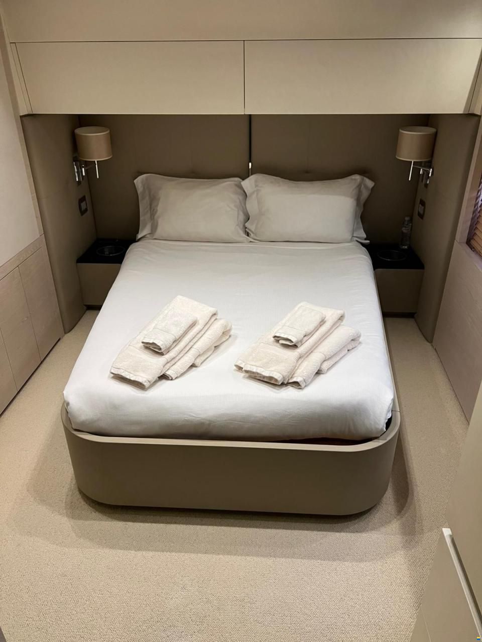 Azimut 80