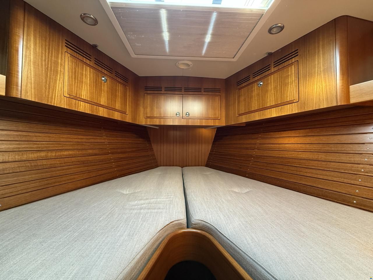 Hallberg-Rassy Hallberg Rassy 55