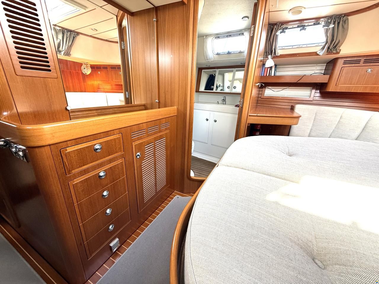 Hallberg-Rassy Hallberg Rassy 55