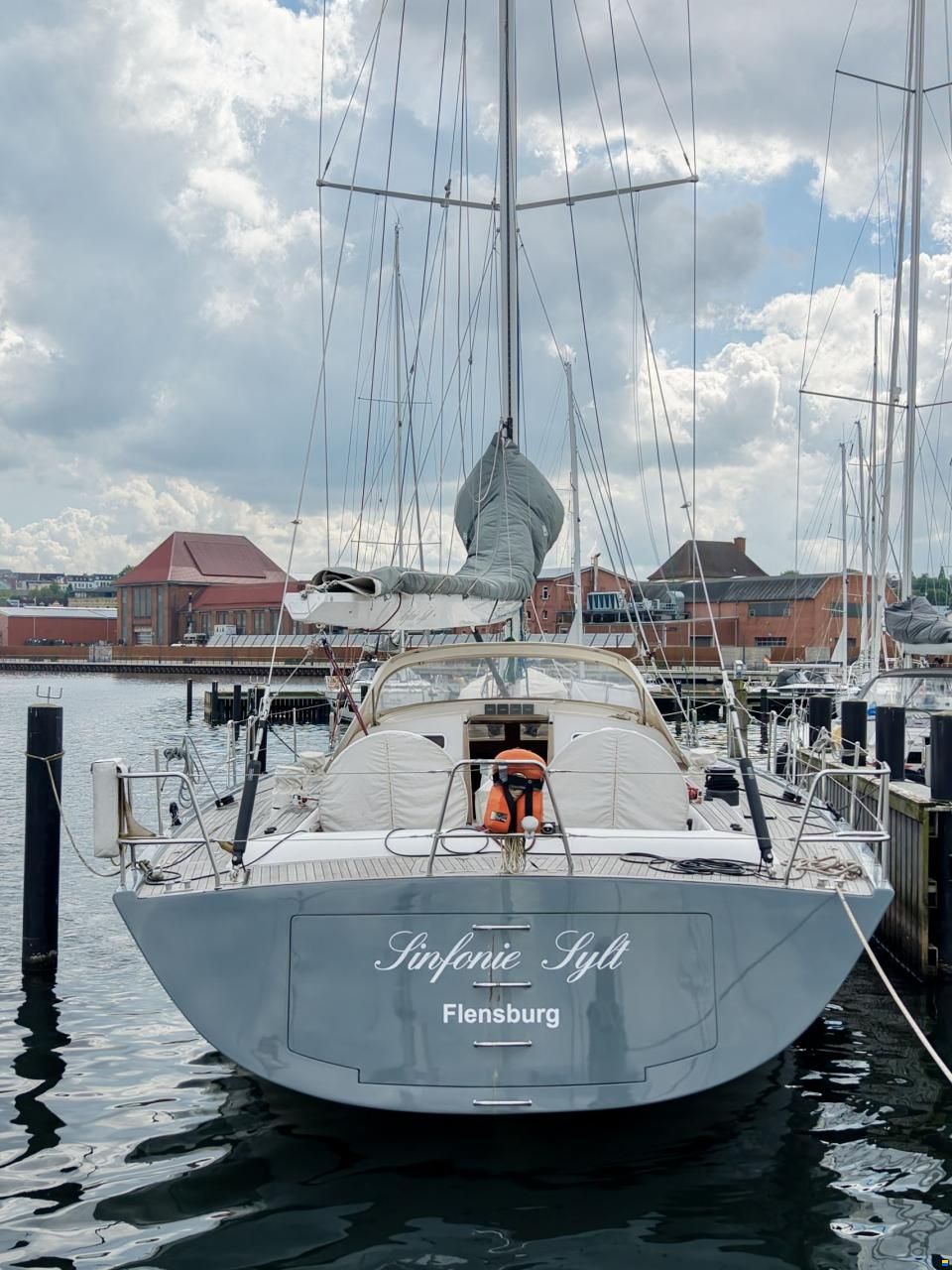 Grand Soleil 70