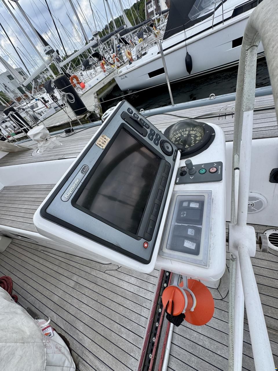 Grand Soleil 70