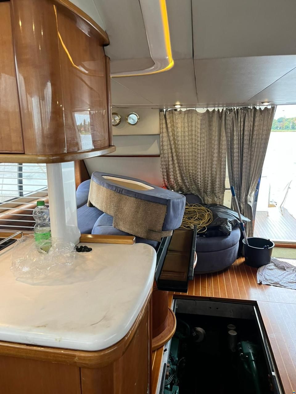 Sealine T51