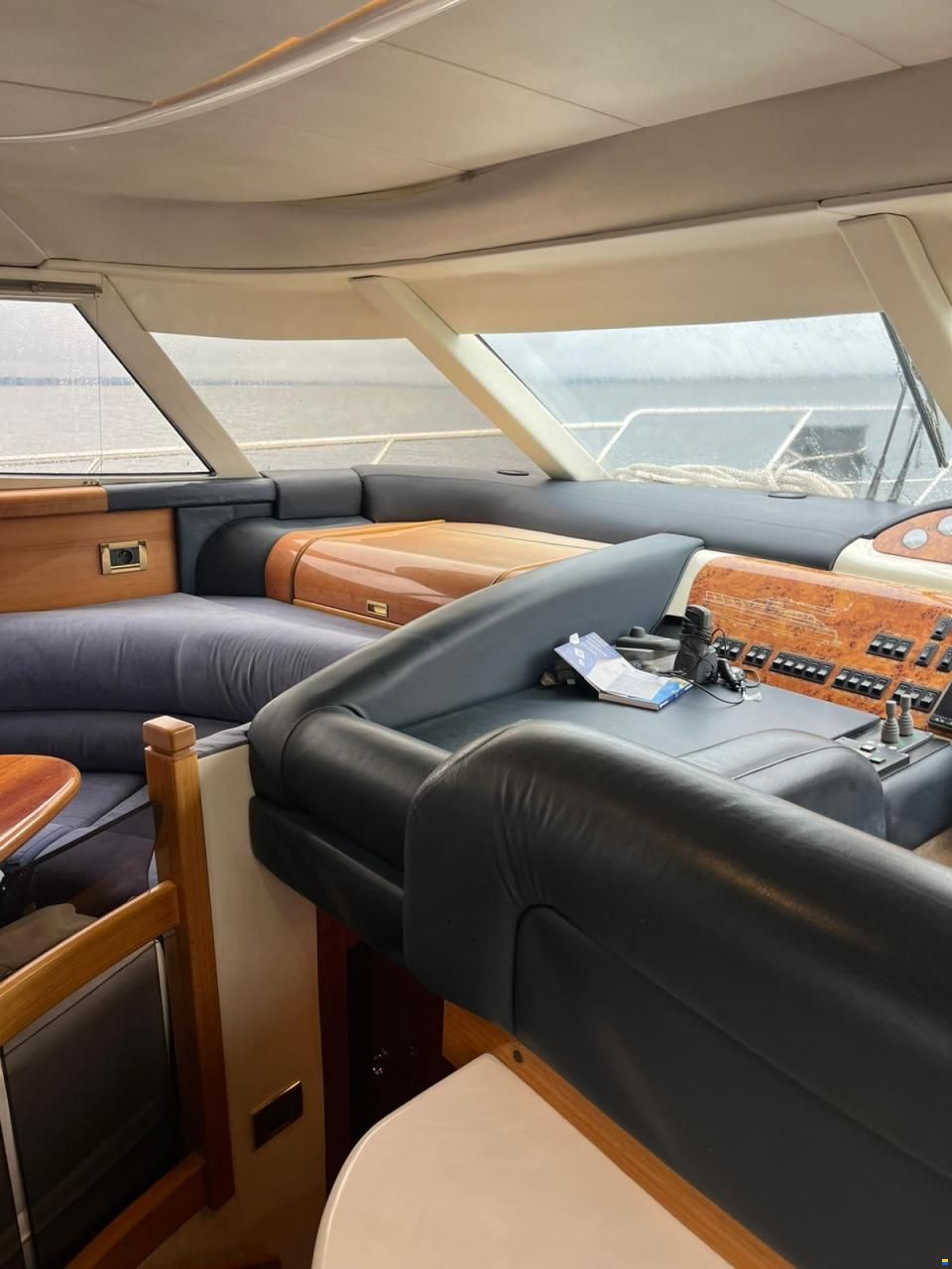 Sealine T51
