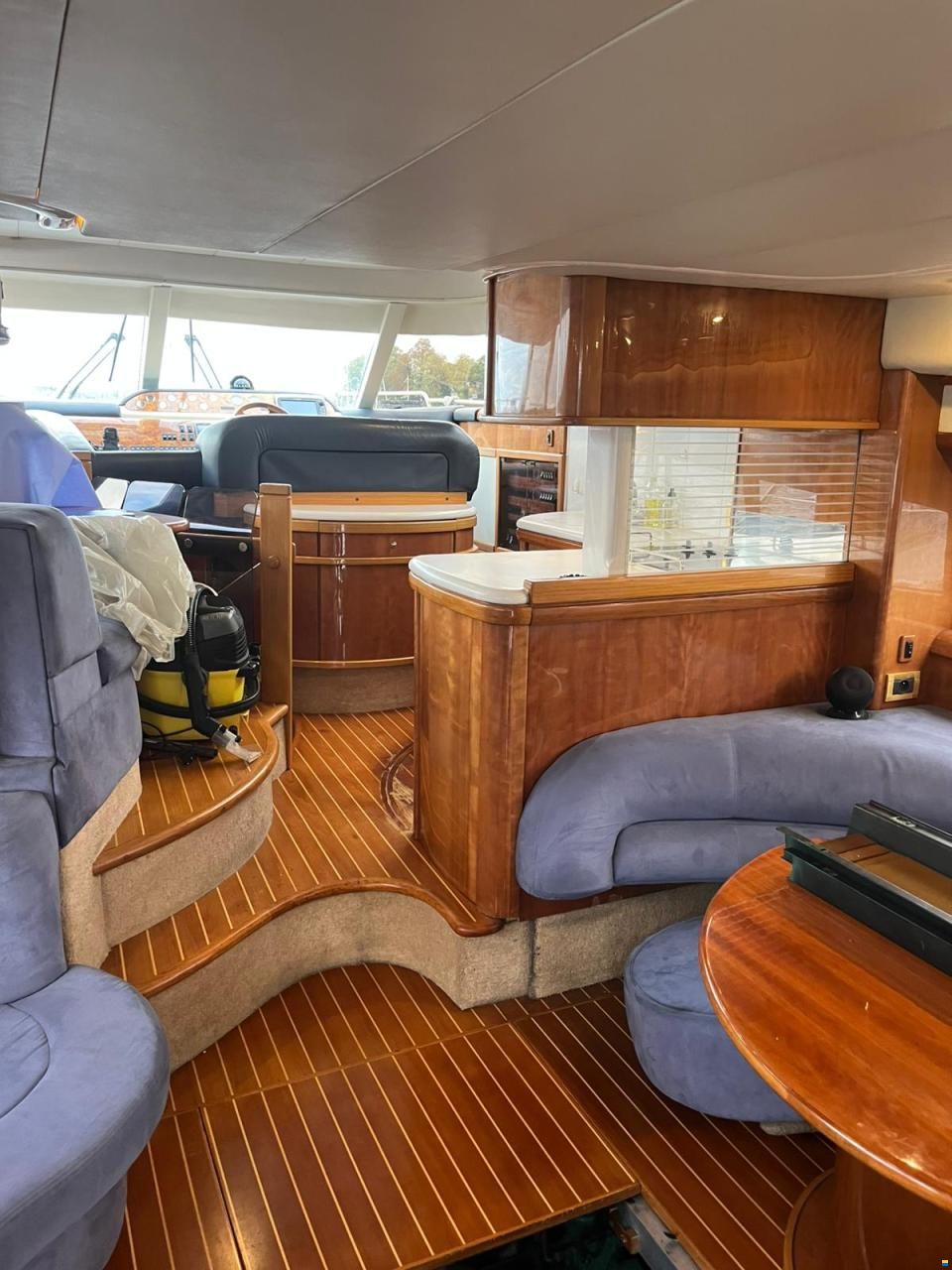 Sealine T51