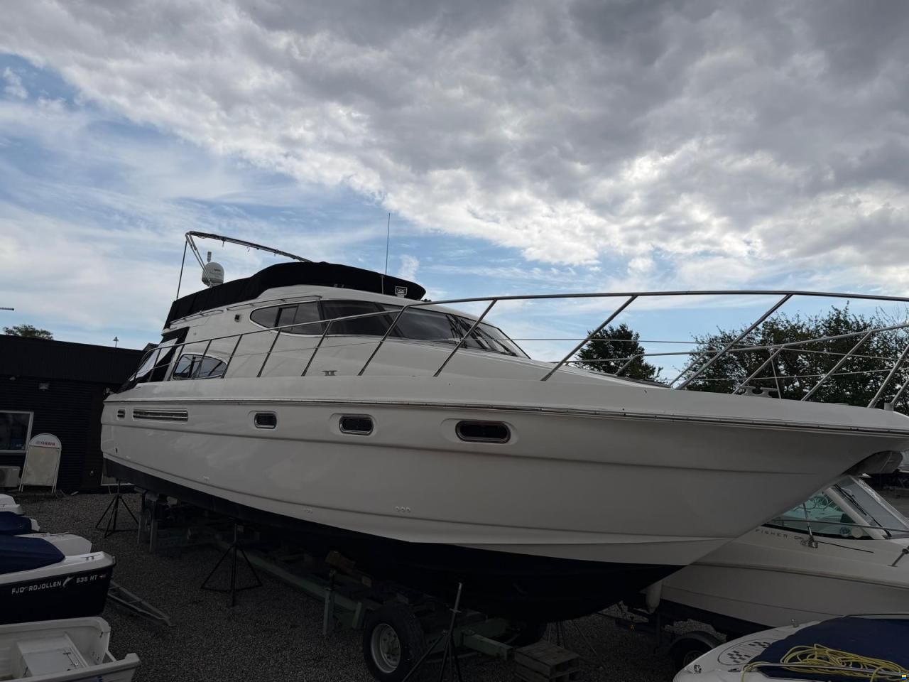 Sealine T51