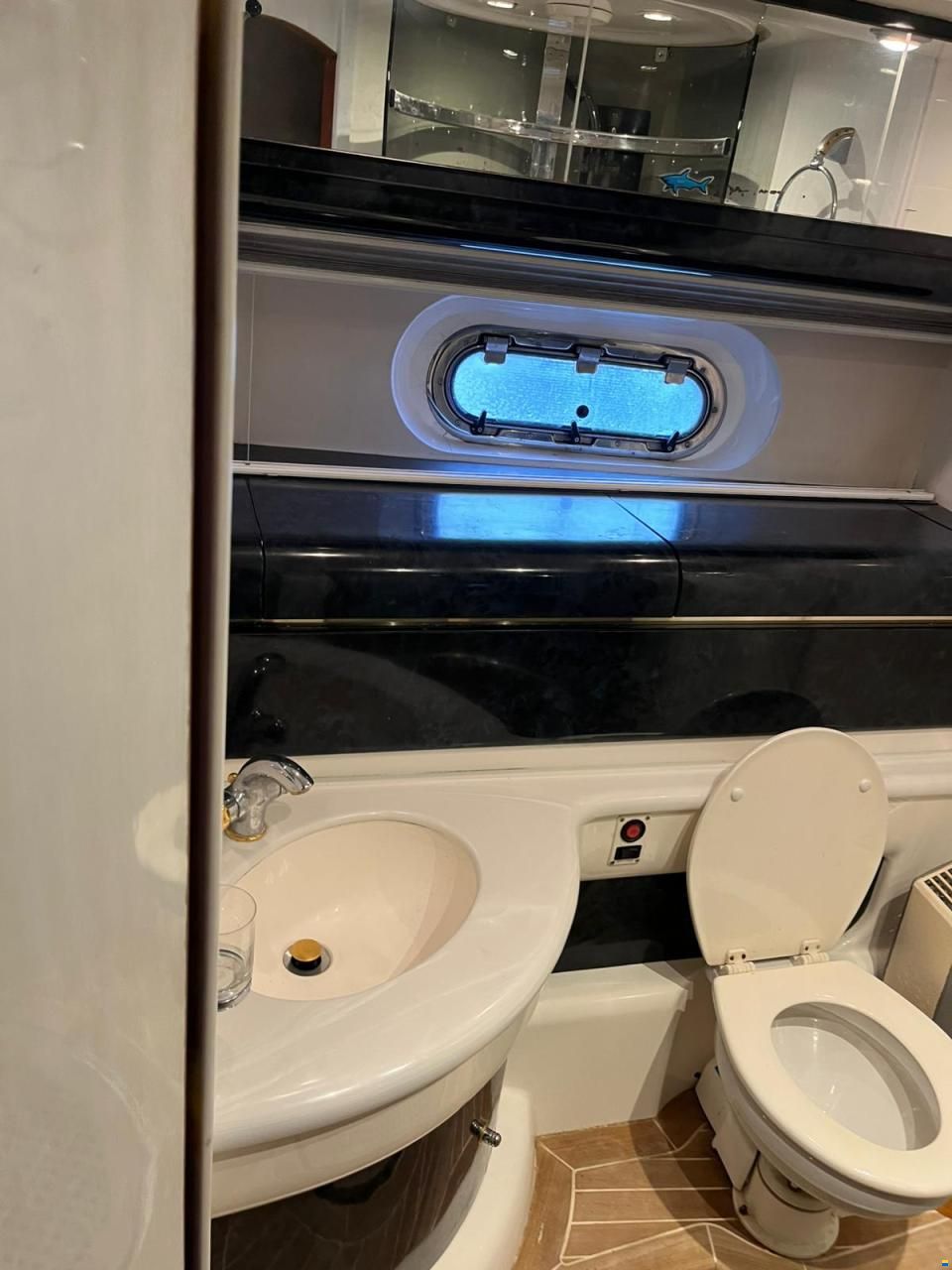 Sealine T51