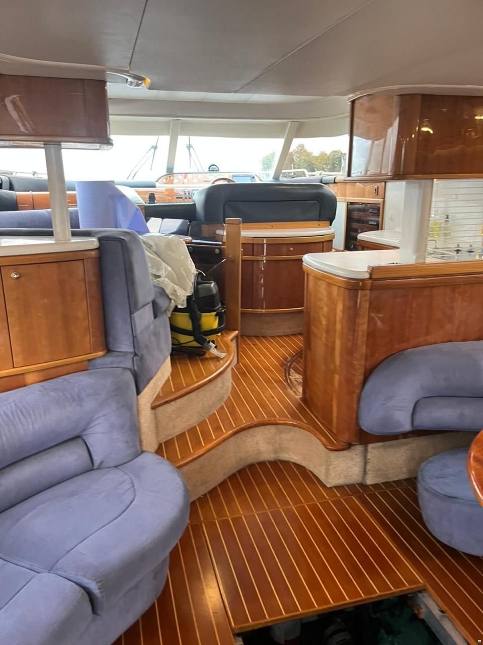 Sealine T51