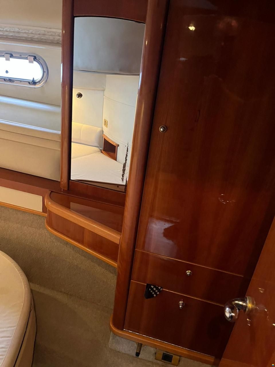 Sealine T51