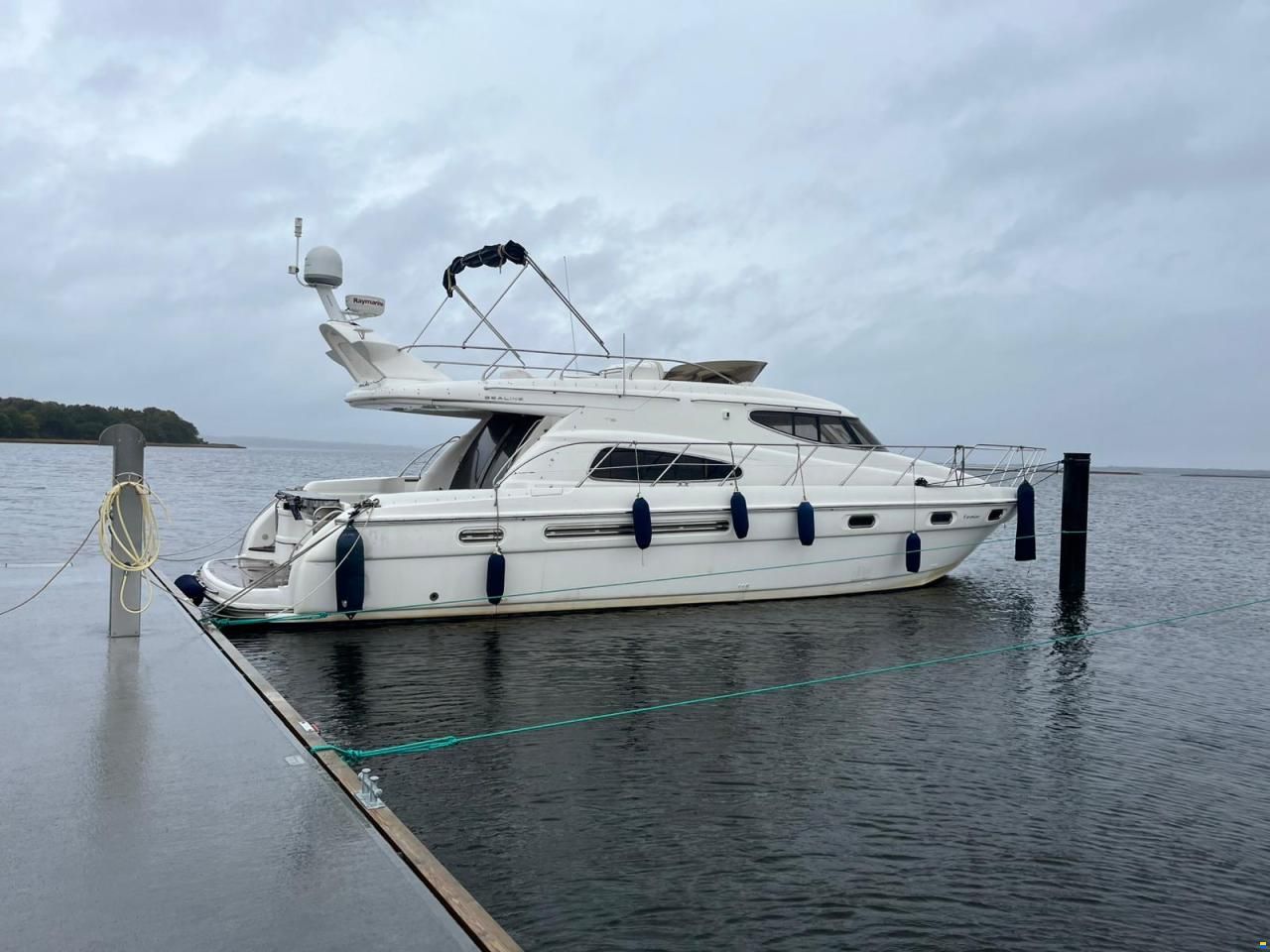 Sealine T51