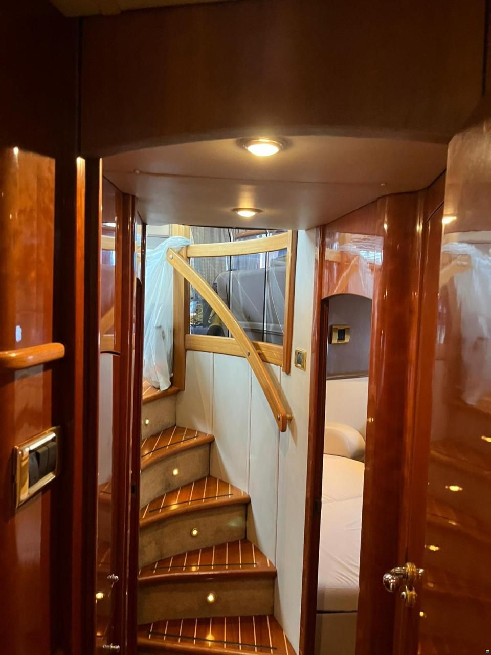 Sealine T51