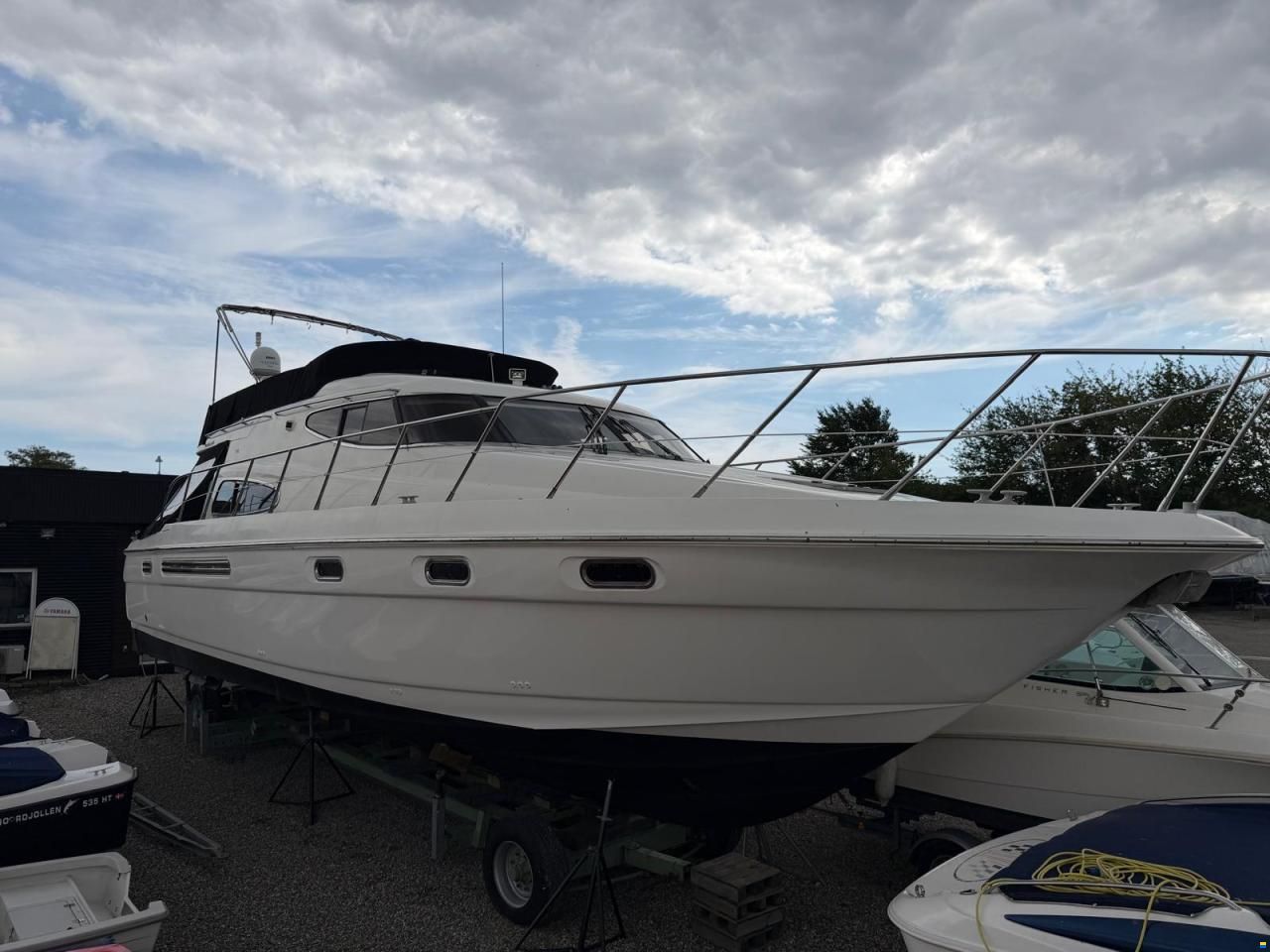 Sealine T51