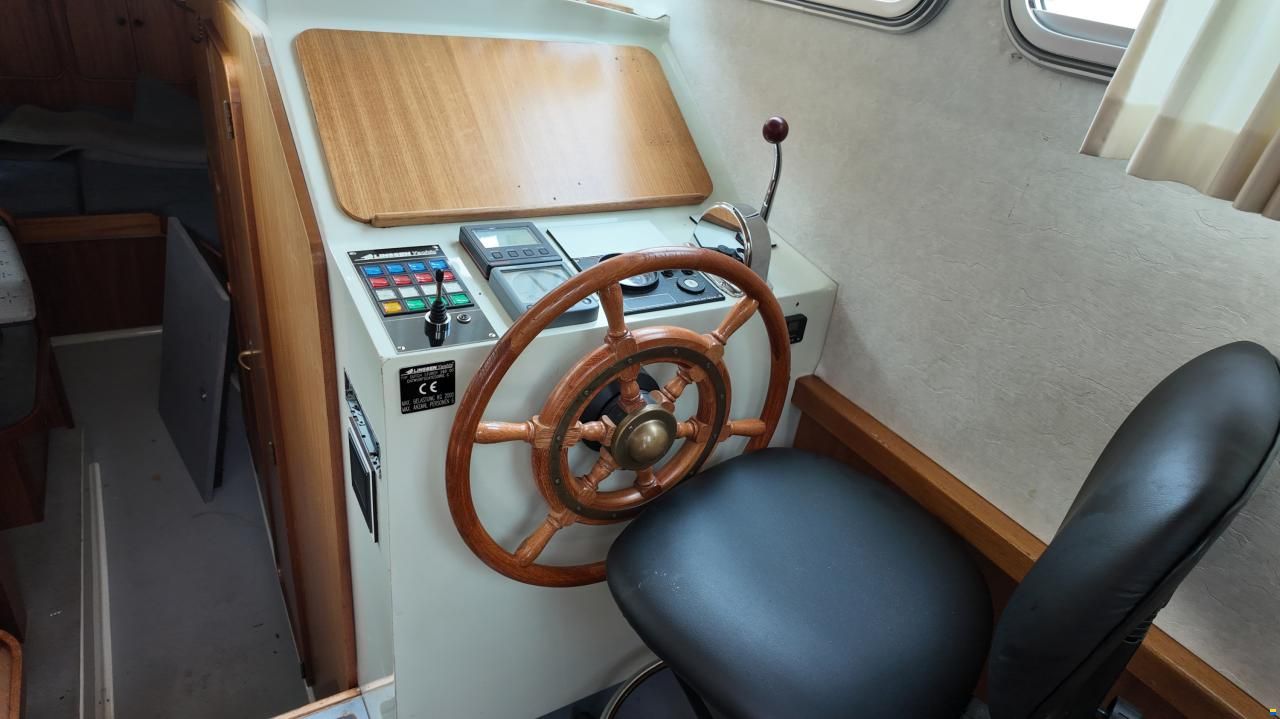 Linssen Dutch Sturdy 260 OC