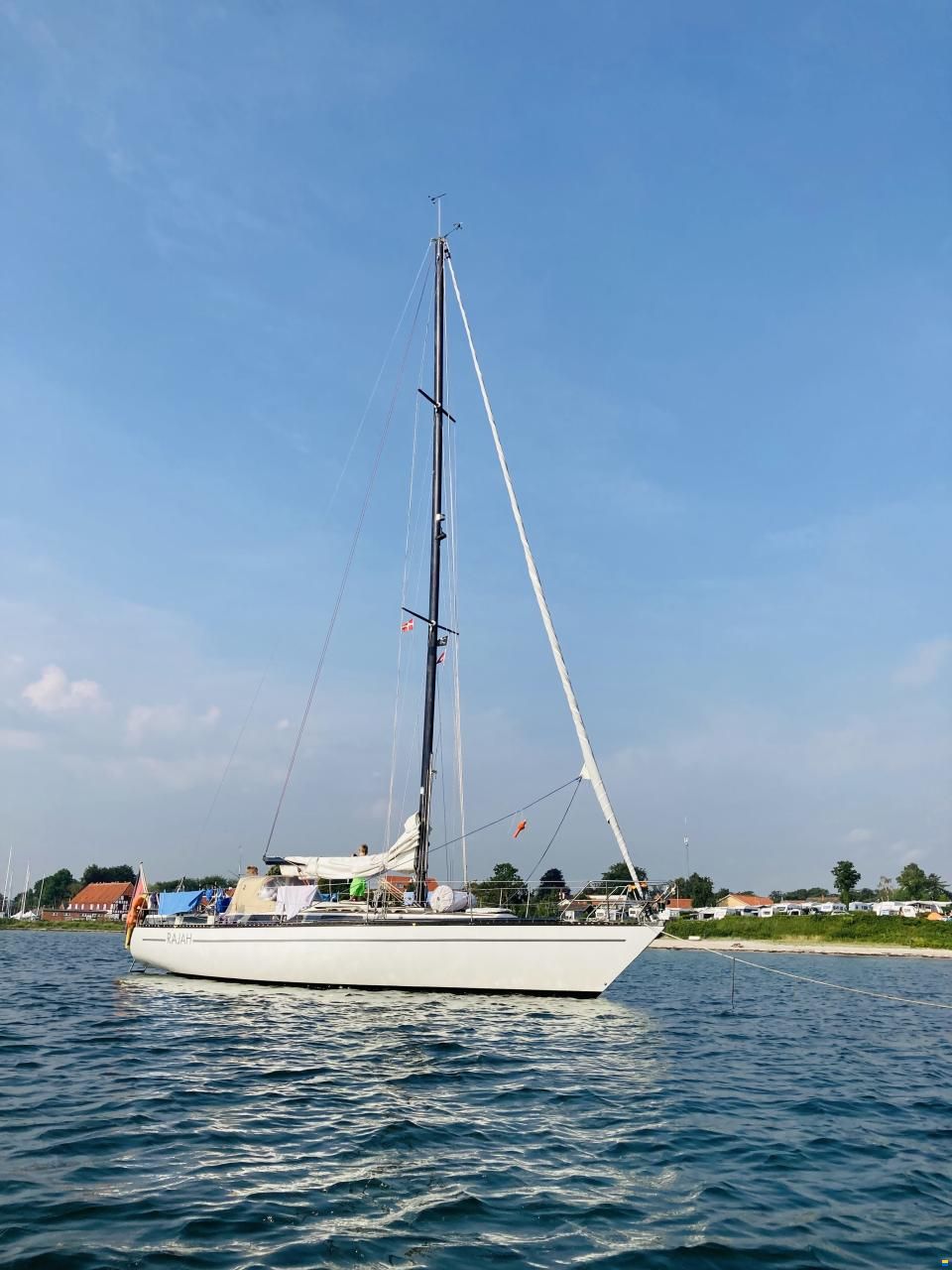 Helmsman Barracuda 35