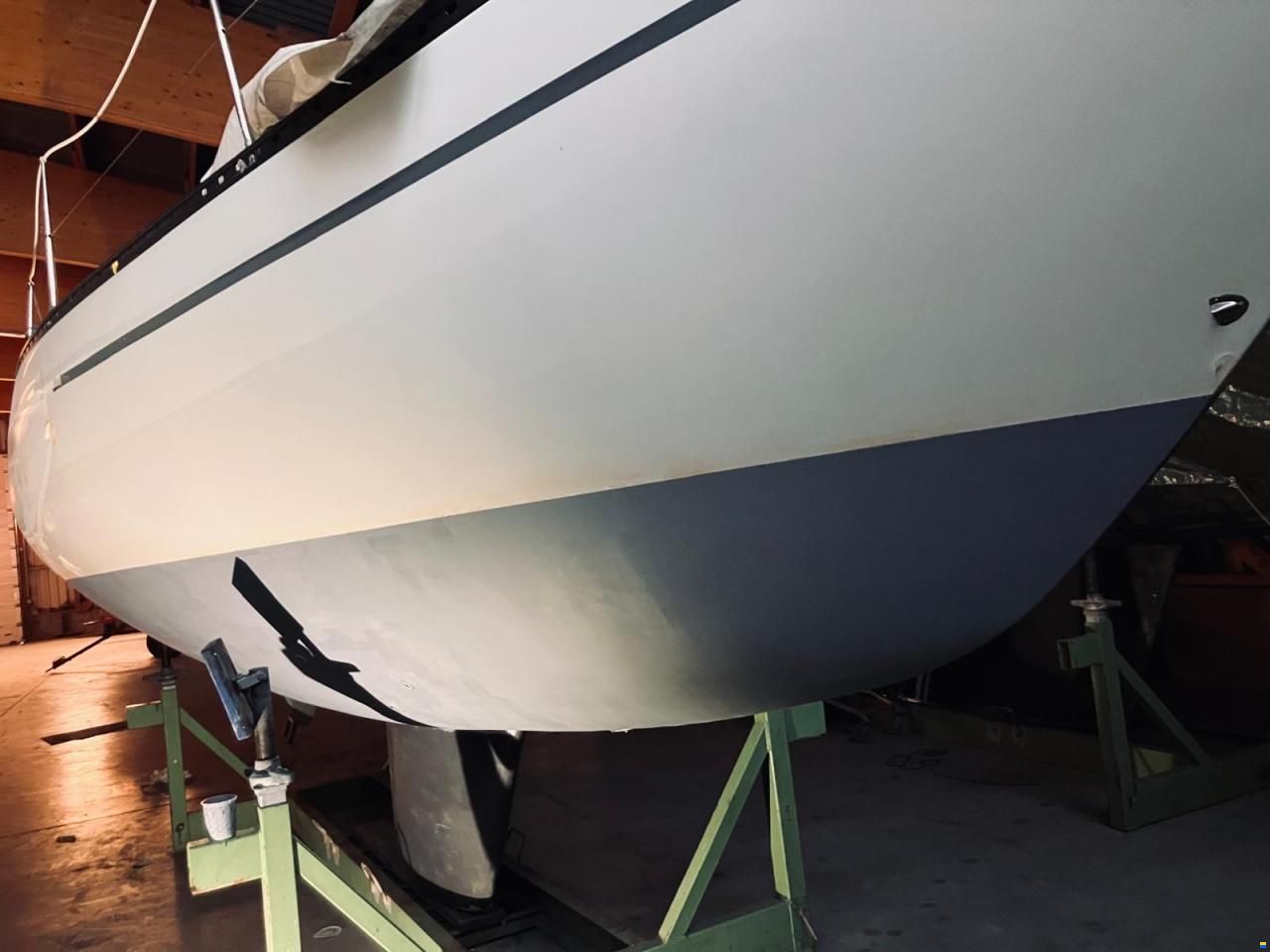 Helmsman Barracuda 35