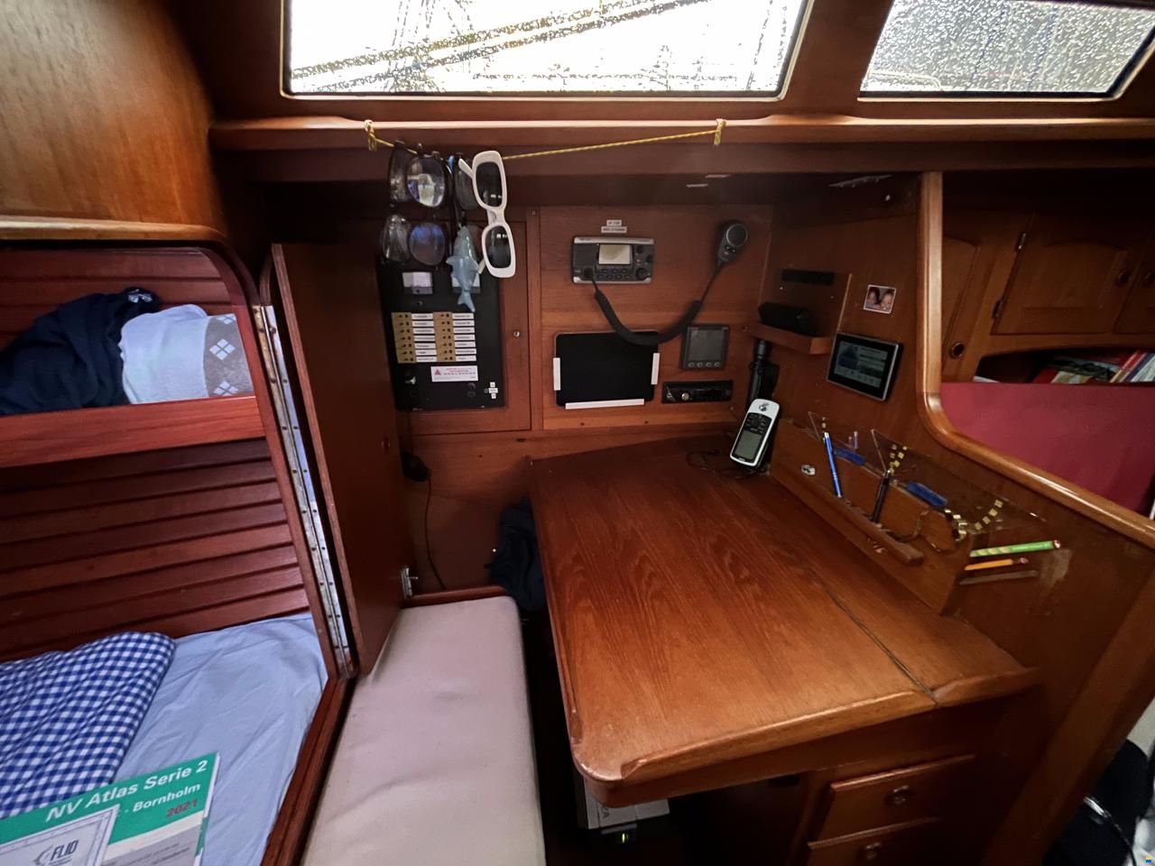 Helmsman Barracuda 35
