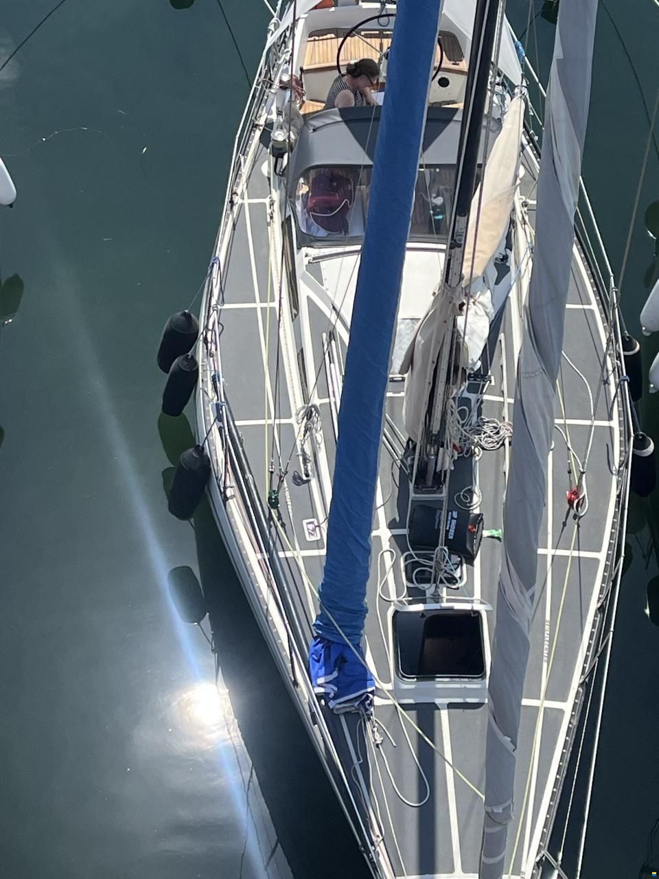 Helmsman Barracuda 35