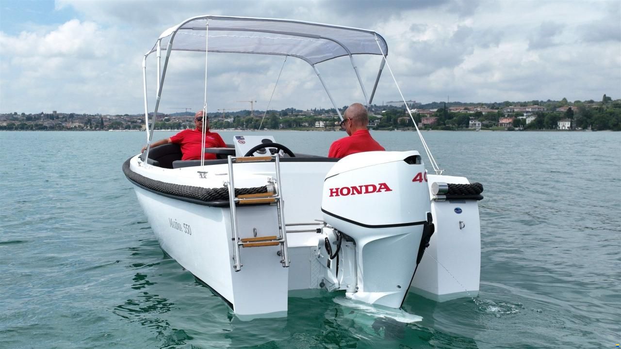 Maxima 550