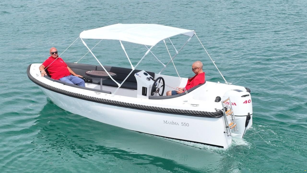 Maxima 550