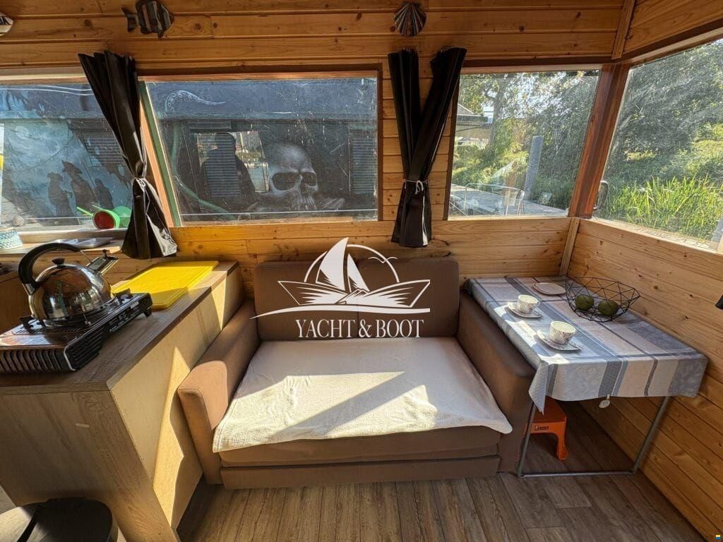 Treibgut GBR Hausboot 10.6