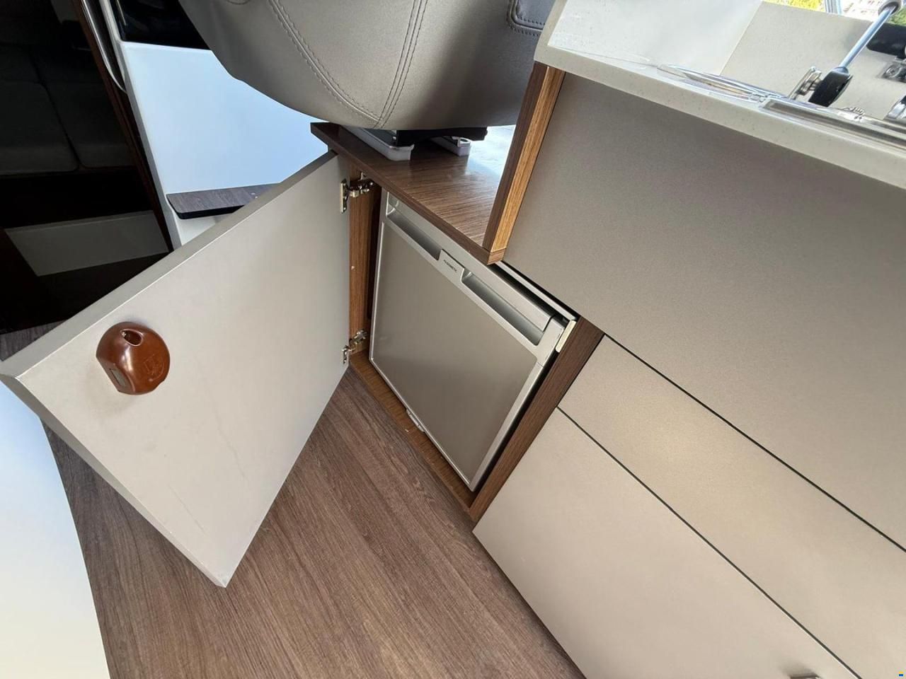 Beneteau Antares 9