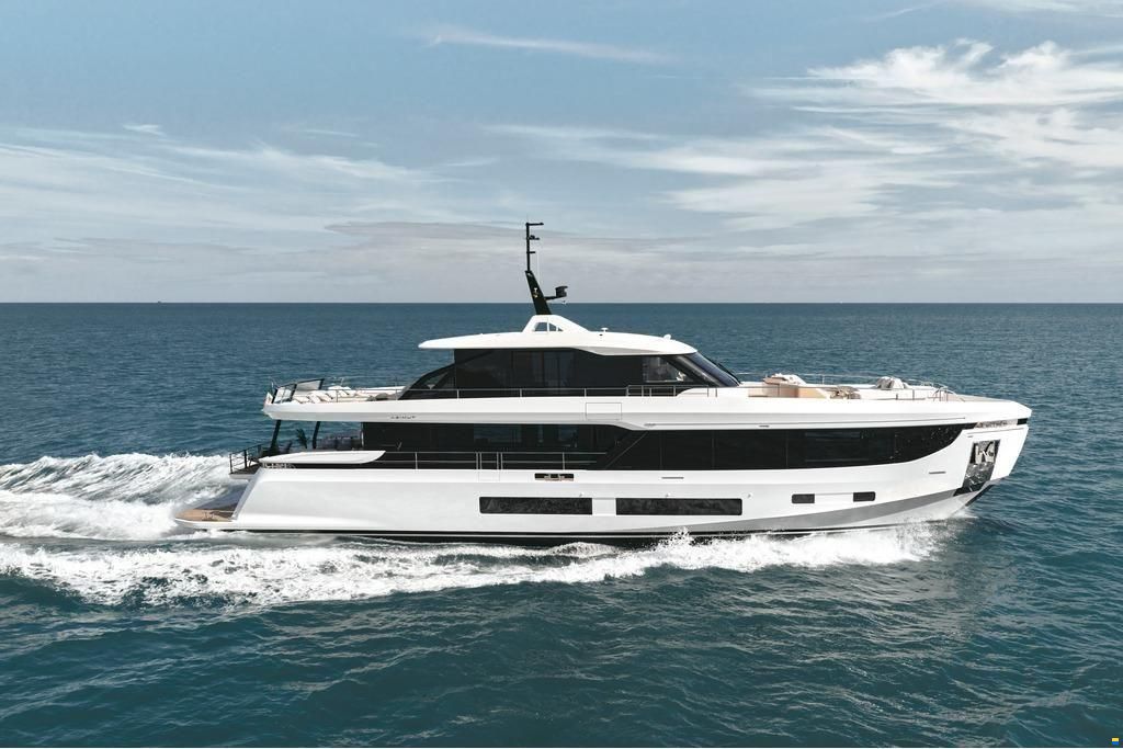 Azimut Grande 30M