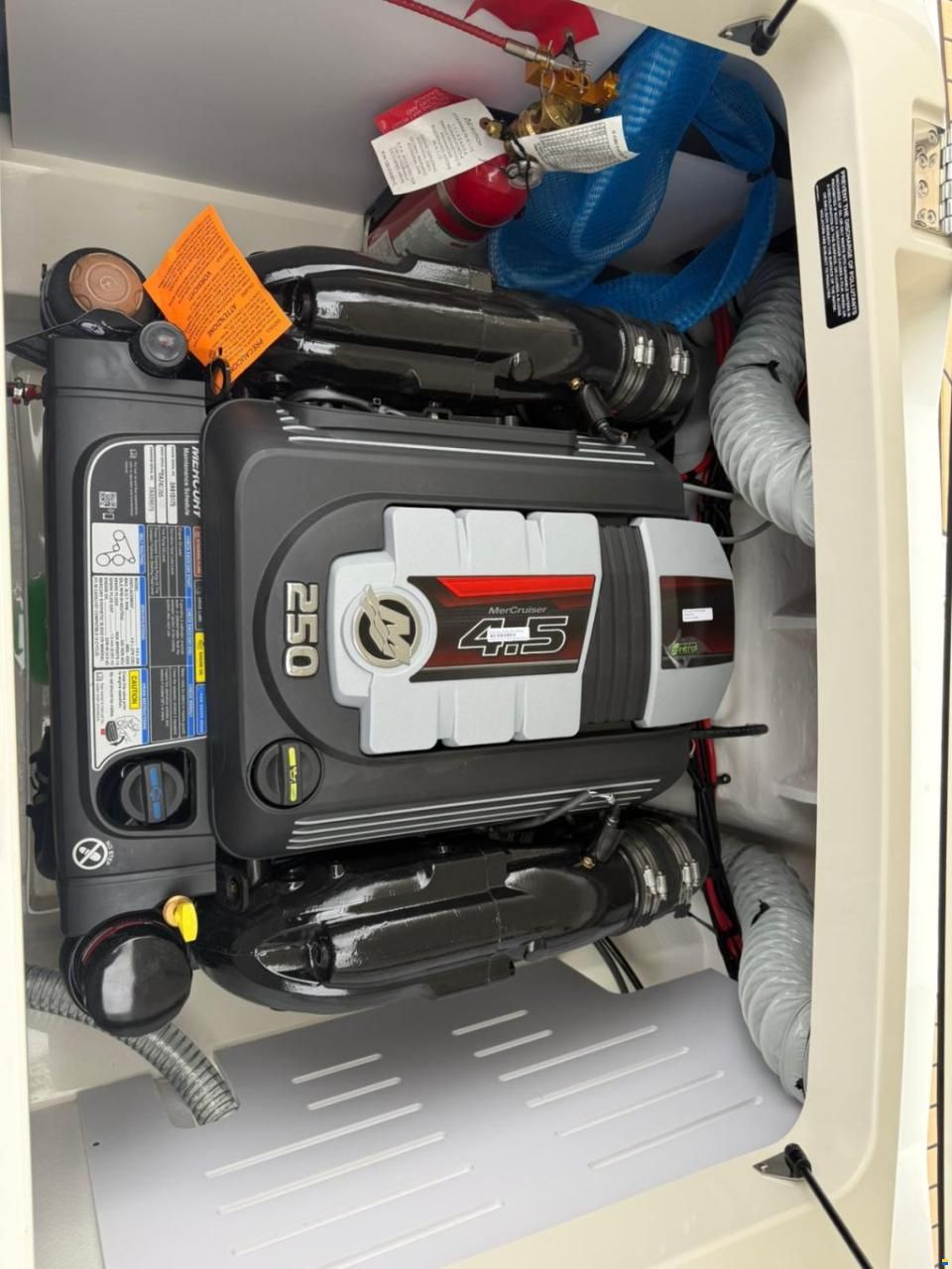 Sea Ray 210 spx