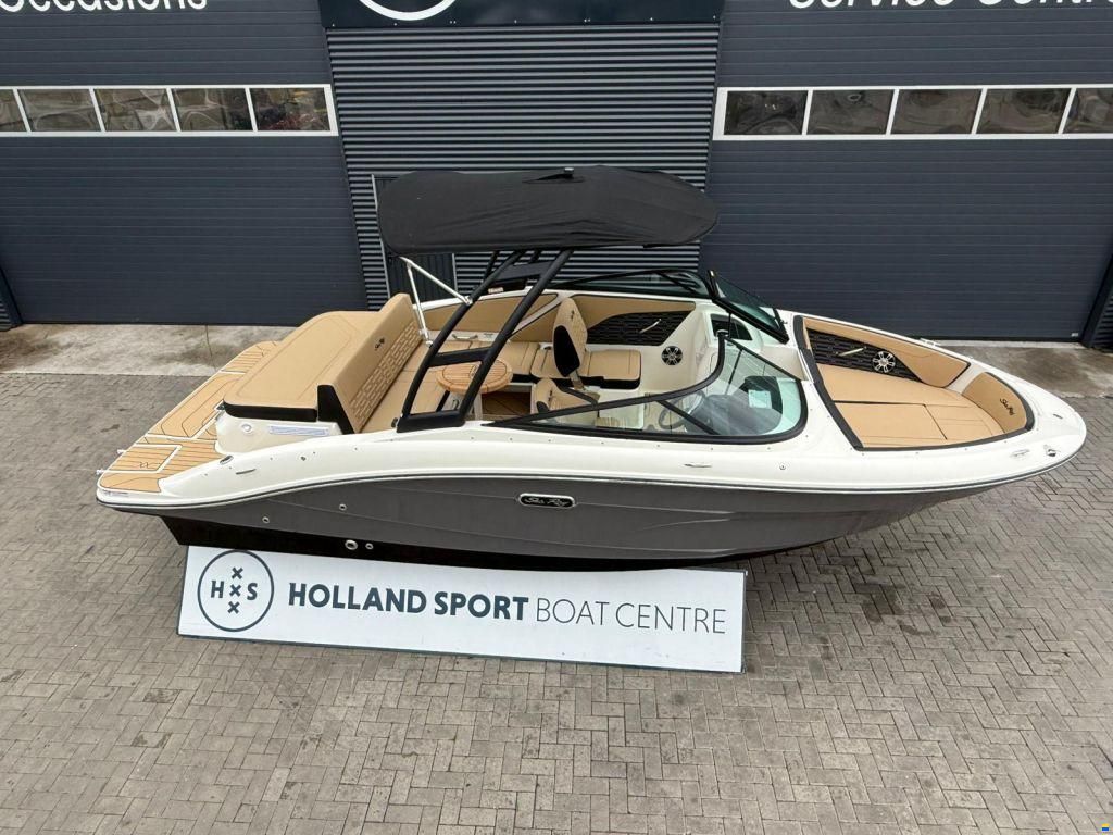 Sea Ray 210 spx
