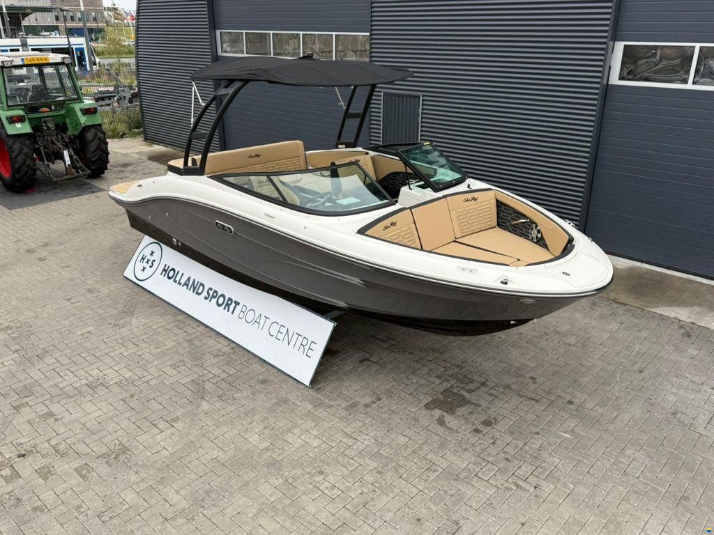 Sea Ray 210 spx