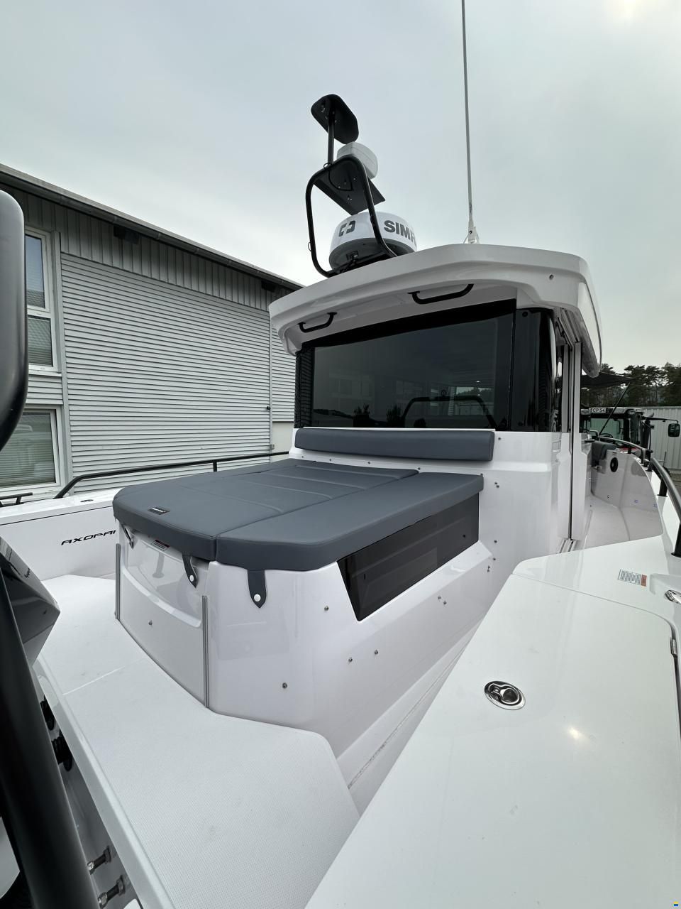Axopar 28 Cabin