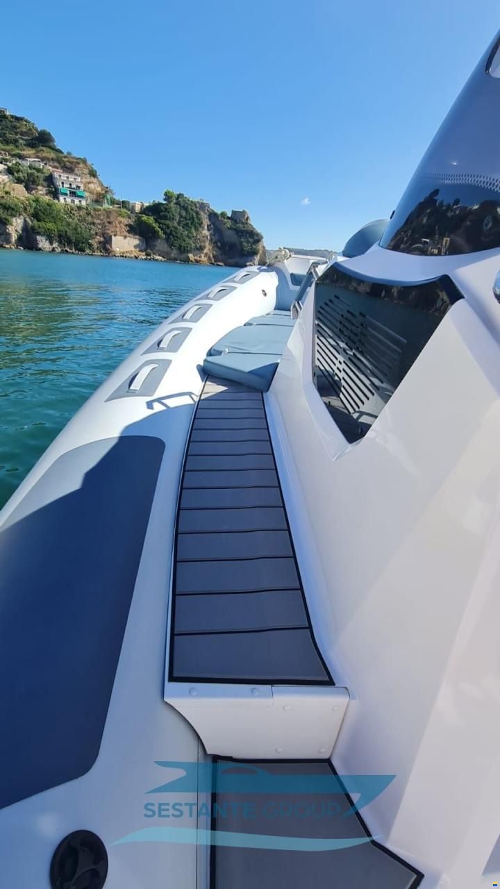 Ranieri Cayman 28 Executive