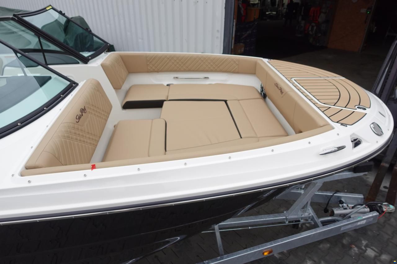 Sea Ray SDX 270 SURF EU & Trailer