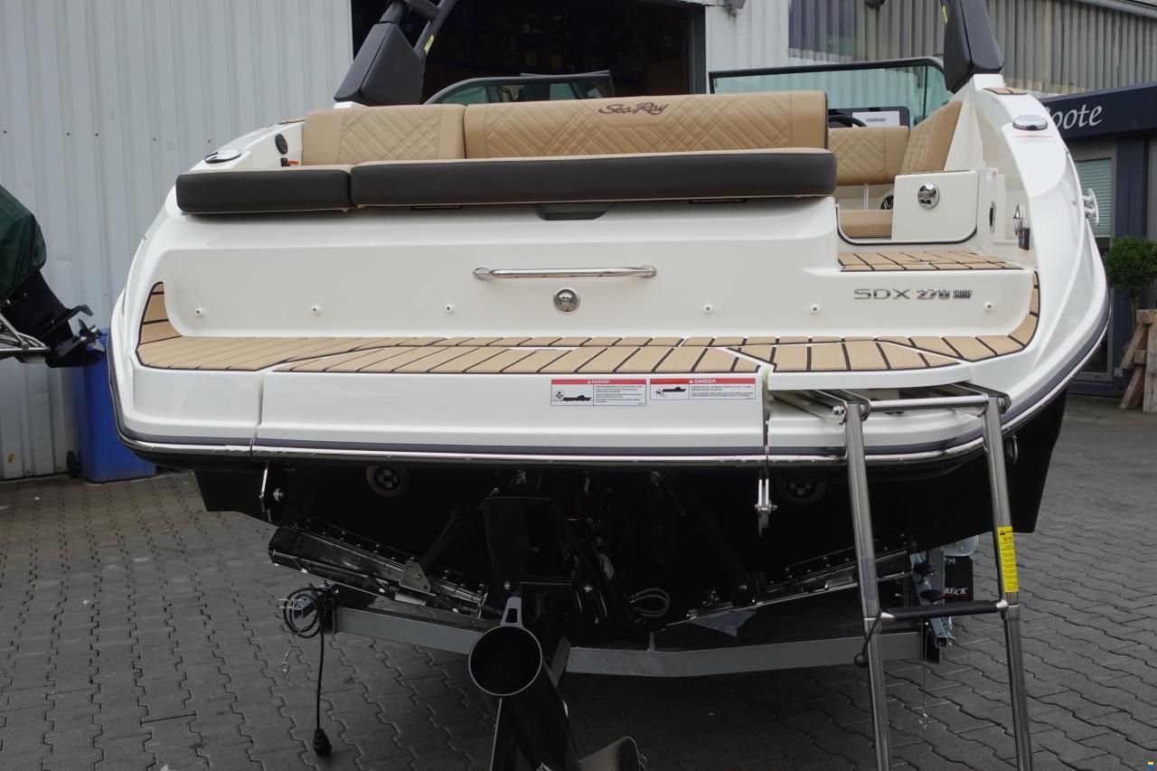 Sea Ray SDX 270 SURF EU & Trailer
