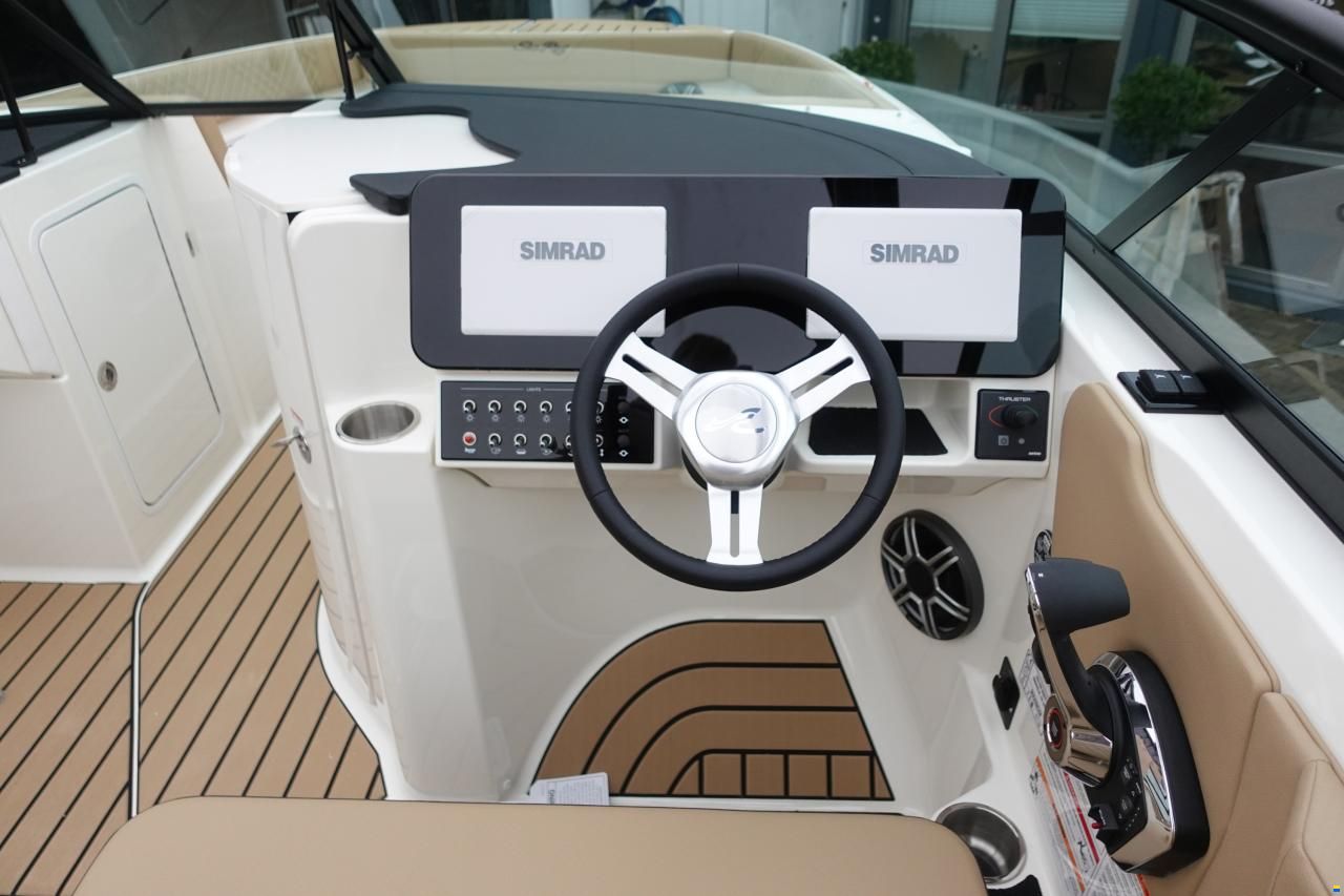 Sea Ray SDX 270 SURF EU & Trailer