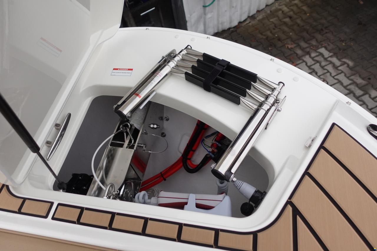 Sea Ray SDX 270 SURF EU & Trailer