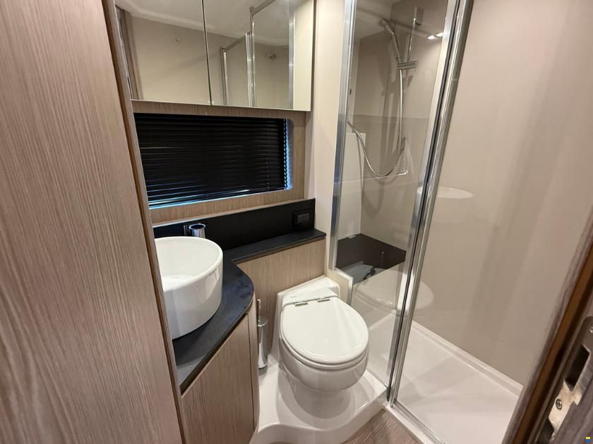 Azimut Atlantis 45