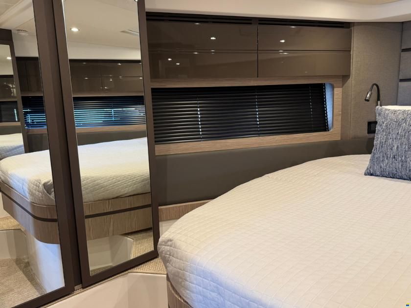 Azimut Atlantis 45