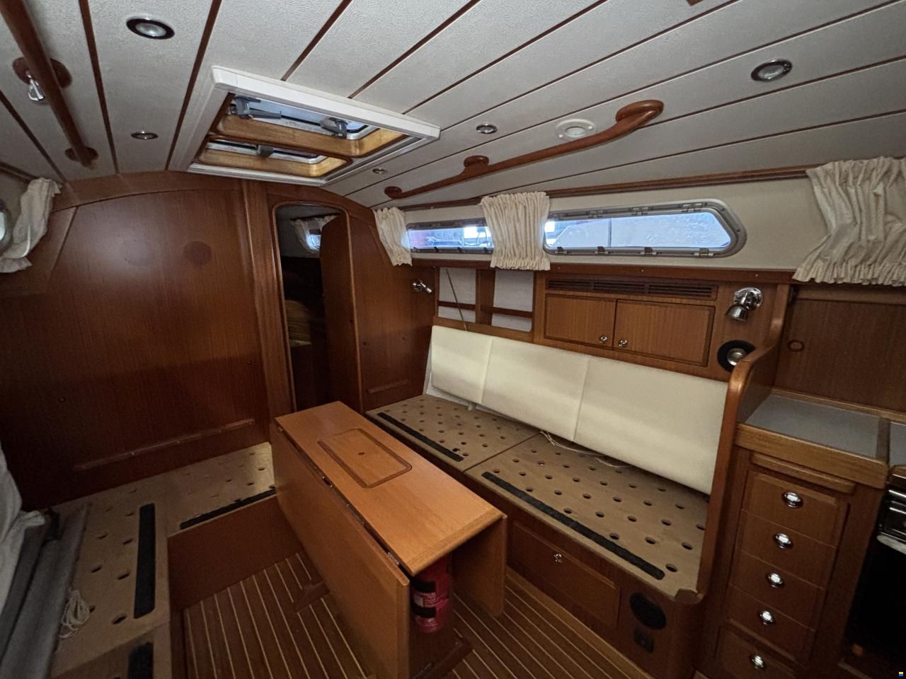 Hallberg-Rassy 310