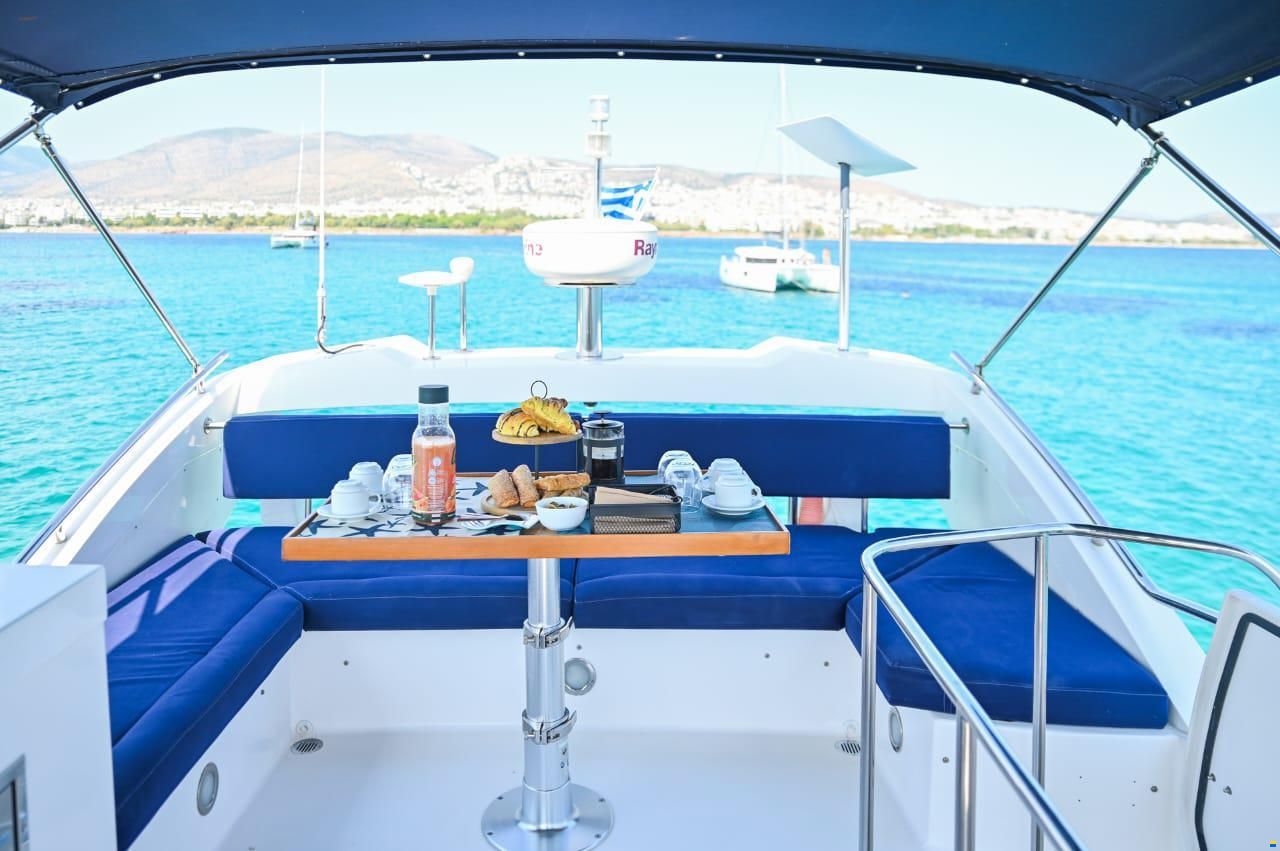 Majesty Yachts Majesty 44