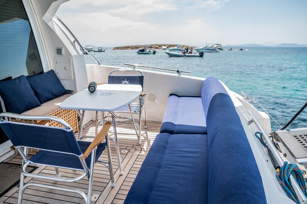 Majesty Yachts Majesty 44