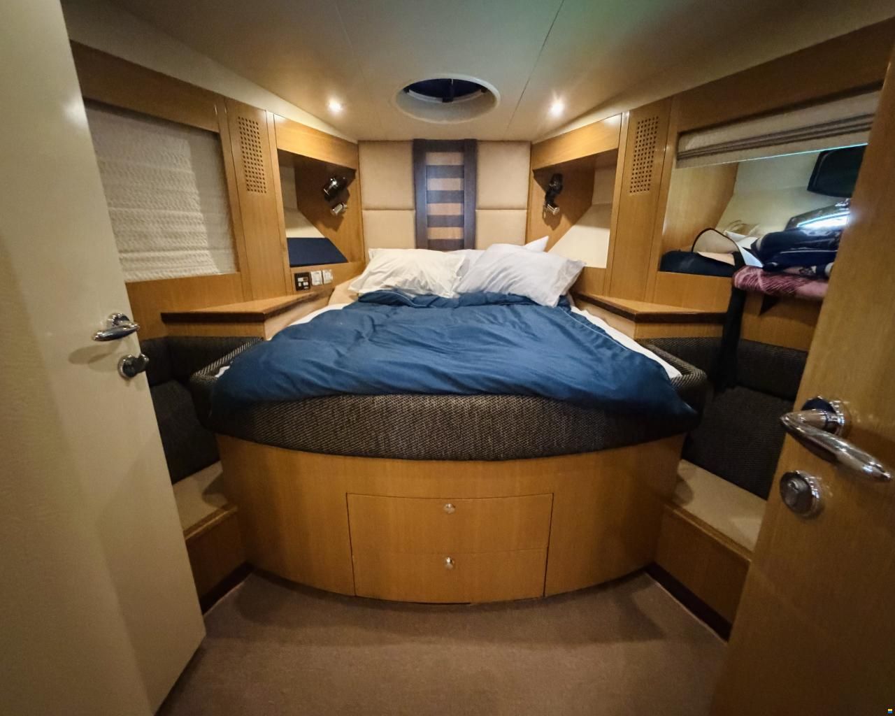 Majesty 44
