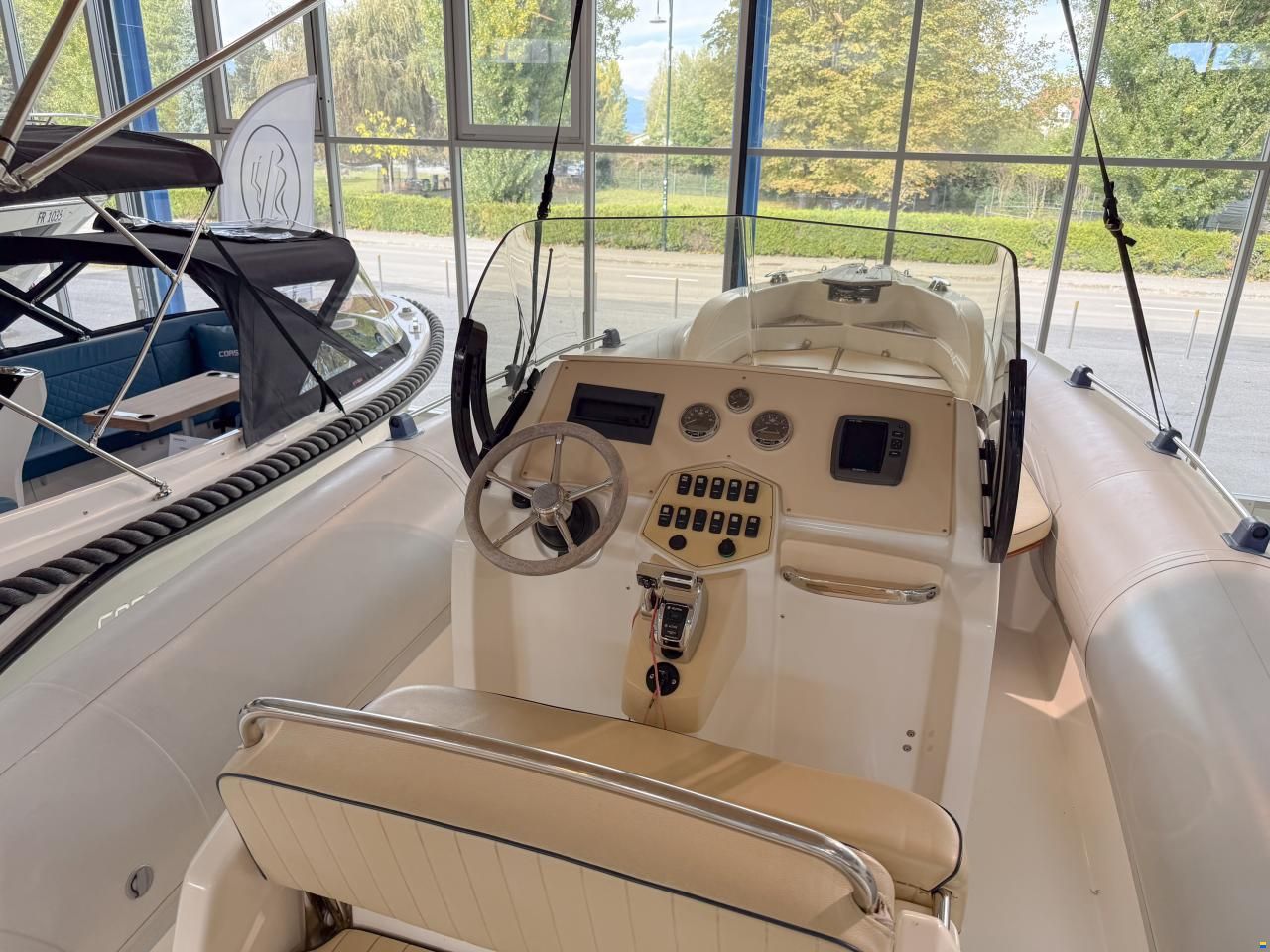 Marlin (IT) 23' FB Top