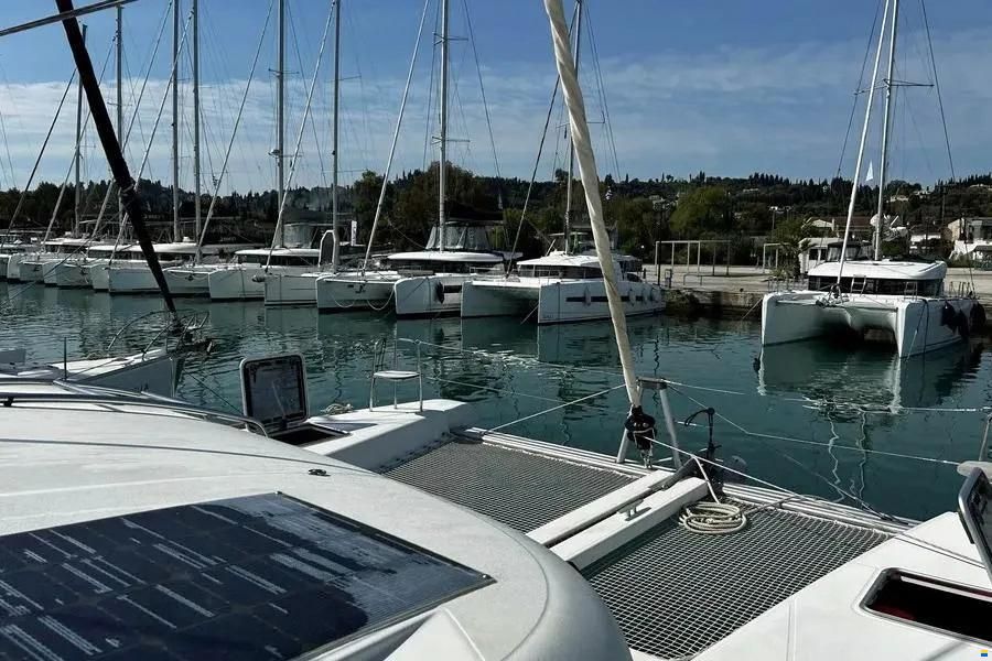 Lagoon 40