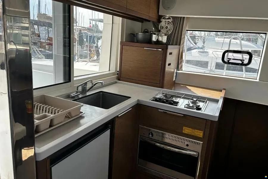 Lagoon 40