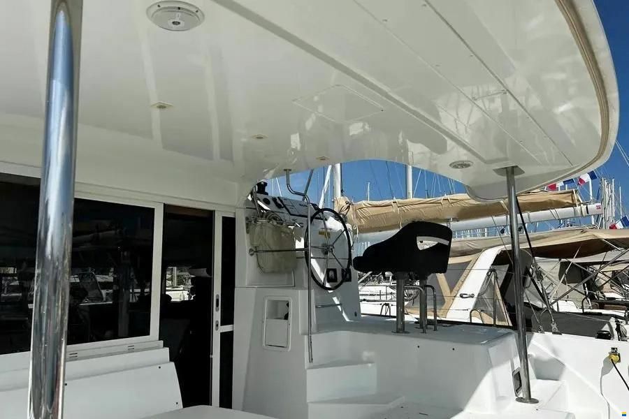 Lagoon 40