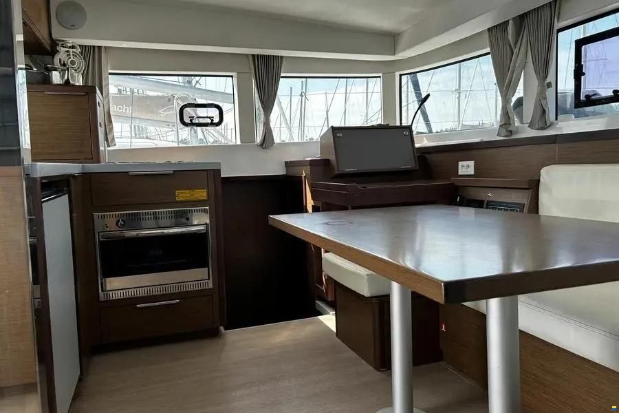 Lagoon 40