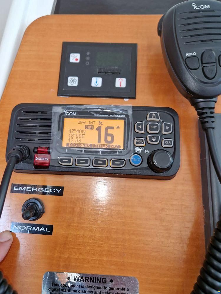 Lagoon 410